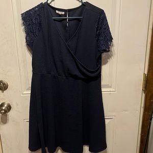 Maurices navy dress. XL. Lace sleeves. Barely worn.